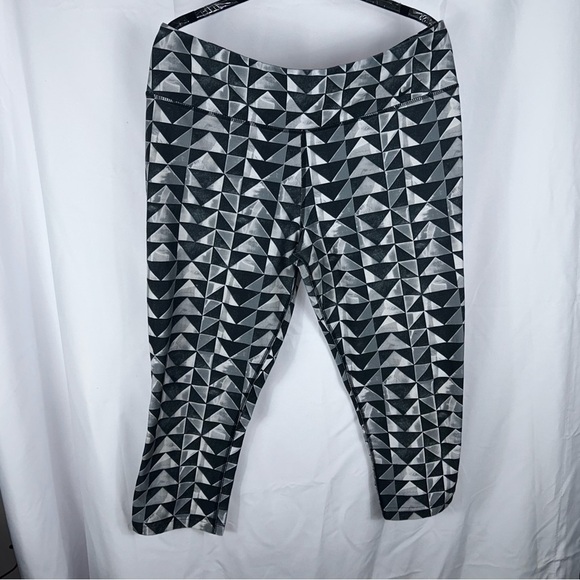 Nike Dri-Fit Leggings Cropped Geometric Print High Rise Thick Workout Pants - Picture 7 of 9